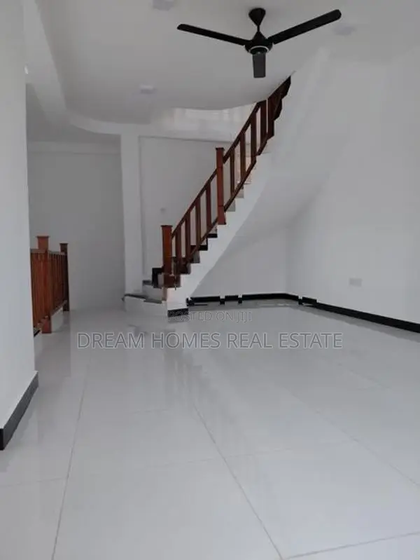 Ultra Luxury 4-Bedroom House for Sale – Kottawa