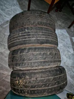 Alloywheels With Tyres 175/60 R15 (JPN)