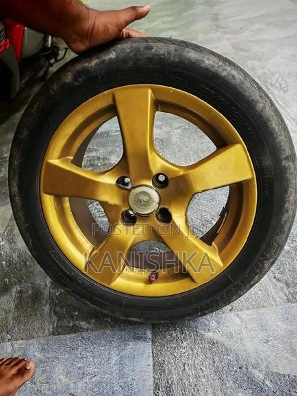 Alloywheels With Tyres 175/60 R15 (JPN)