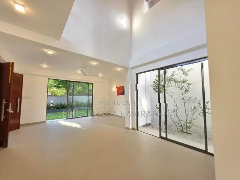 Uncommon Super Quality Mordern House - Piliyandala