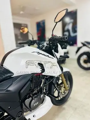 TVS Apache RTR 200 2017
