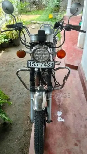 Suzuki GN 125 Japan 1999