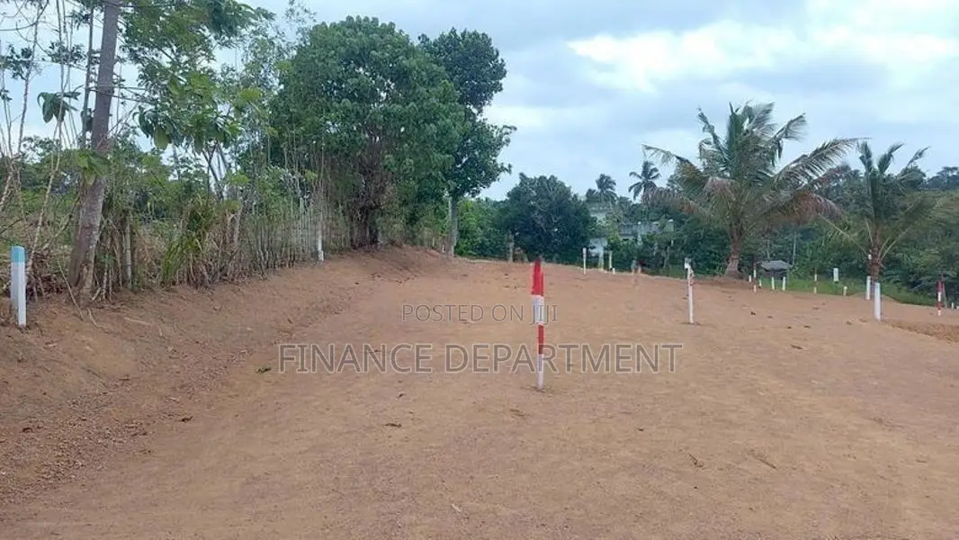 Luxury Land for Sale in Polgasowita Wethara Samagi Mawatha