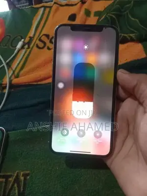 Apple iPhone XS (Used)