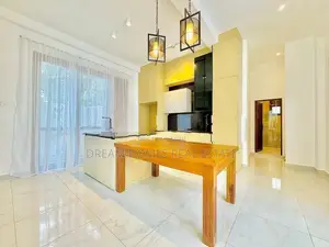 Newly Built Luxury Home Near High Level Road – Maharagama