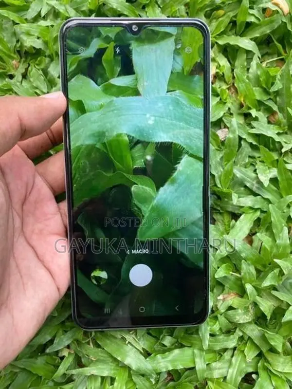 Samsung Wide 6 5G (Used)