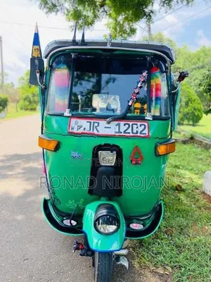Bajaj RE 2006