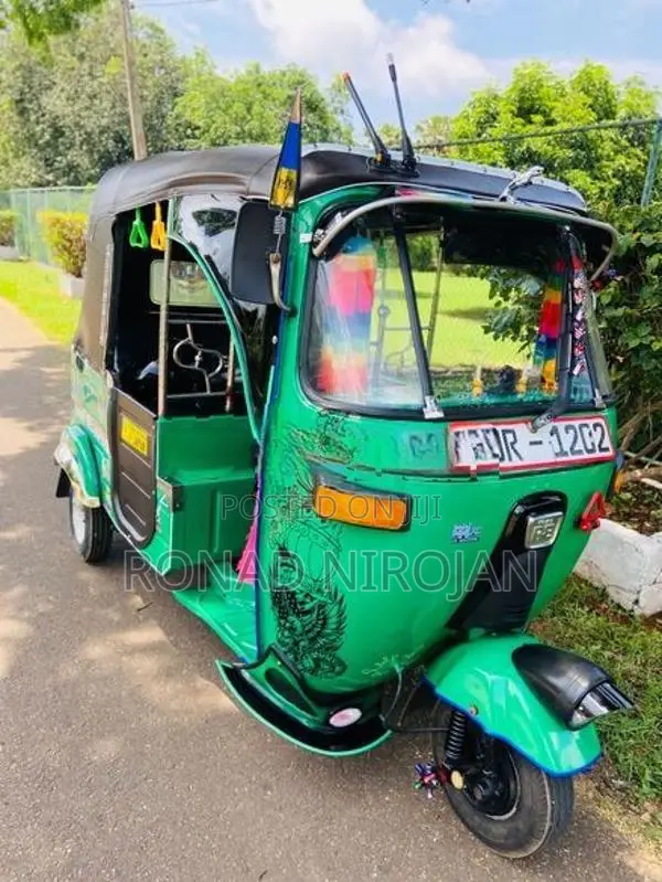 Bajaj RE 2006