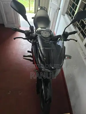 Bajaj Pulsar 150 2017