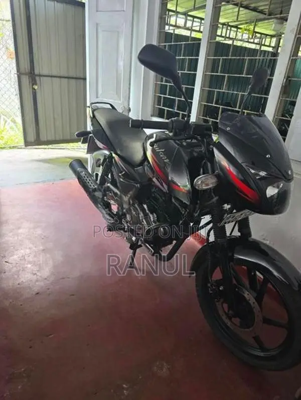 Bajaj Pulsar 150 2017