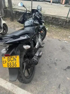 Bajaj Pulsar 150 2015