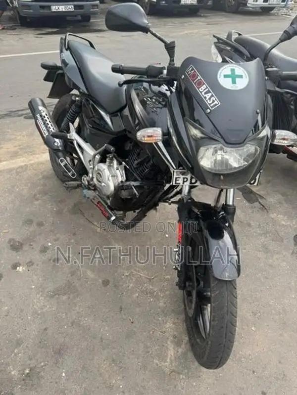 Bajaj Pulsar 150 2015