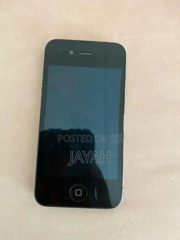 Apple iPhone 4 (Used)