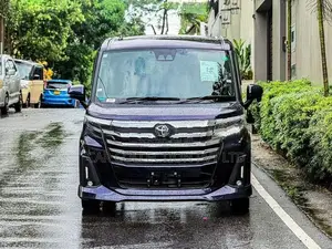 Toyota Roomy Custom G Turbo 2023