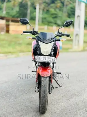 Honda CB Hornet 160R 2016