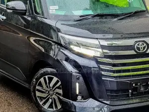 Toyota Roomy Custom G 2025