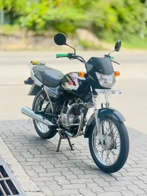 Bajaj CT100 2014