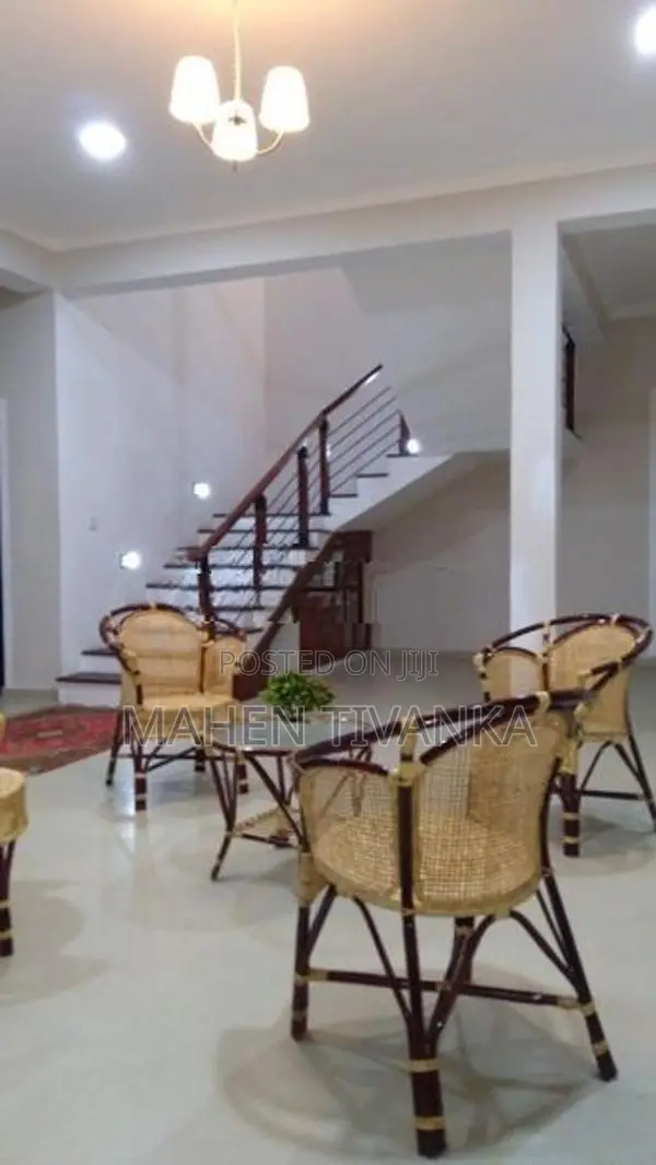 Luxury 5 Bedroom House Fully Furnished with AC for Rent in Nittambuwa