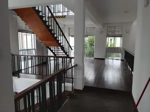 Modern Luxury 4-Bedroom House Near the Heart of Thalawathugoda