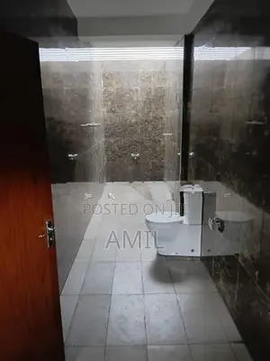 Modern Luxury 4-Bedroom House Near the Heart of Thalawathugoda
