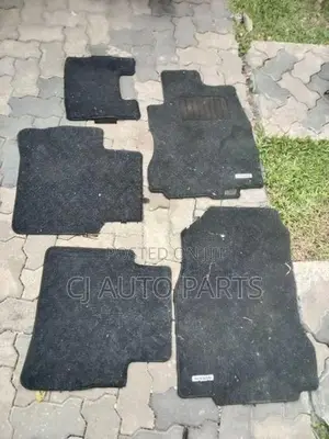 Nissan Wingroad Y12 Carpet Set
