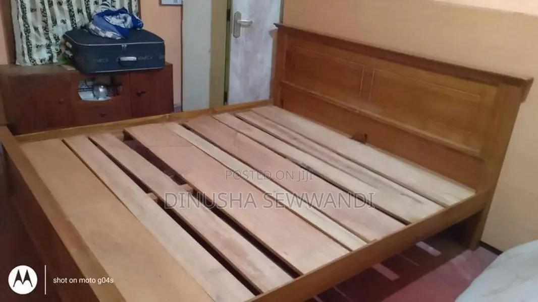 Teak Wood Bed