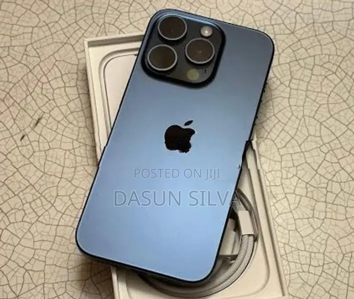 Apple iPhone 15 Pro Max 512GB (Used)