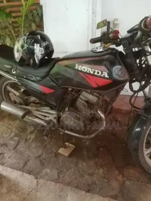 Honda CB 125 1999