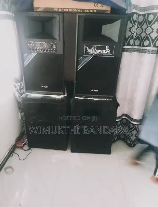 Powered Sound Setup with Mixer
