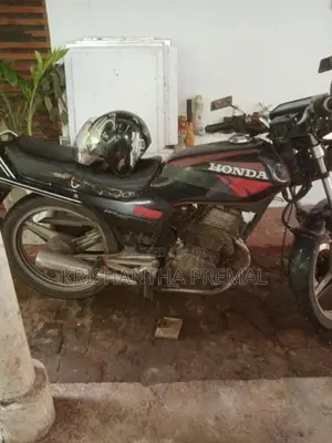 Honda CB 125 1999