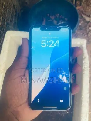 Apple iPhone 11 (Used)