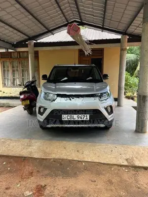 Mahindra KUV 100 2021