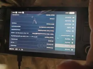 Valve Steam Deck LCD