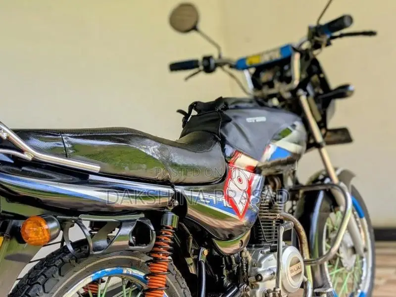 Bajaj CT100 2016