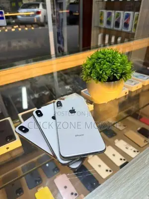 Apple iPhone XS (Used)