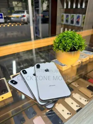 Apple iPhone XS (Used)