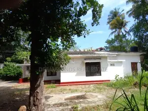 36 pec Land with Commercial property For sale