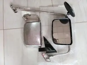 Nissan Caravan E24 GL Mirror Set