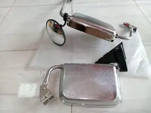 Nissan Caravan E24 GL Mirror Set