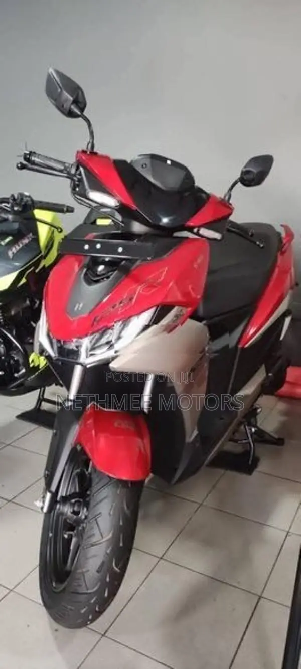 Hero XOOM 125R 2026