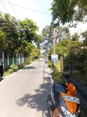 Suitable Land for Sale in Yatiyana