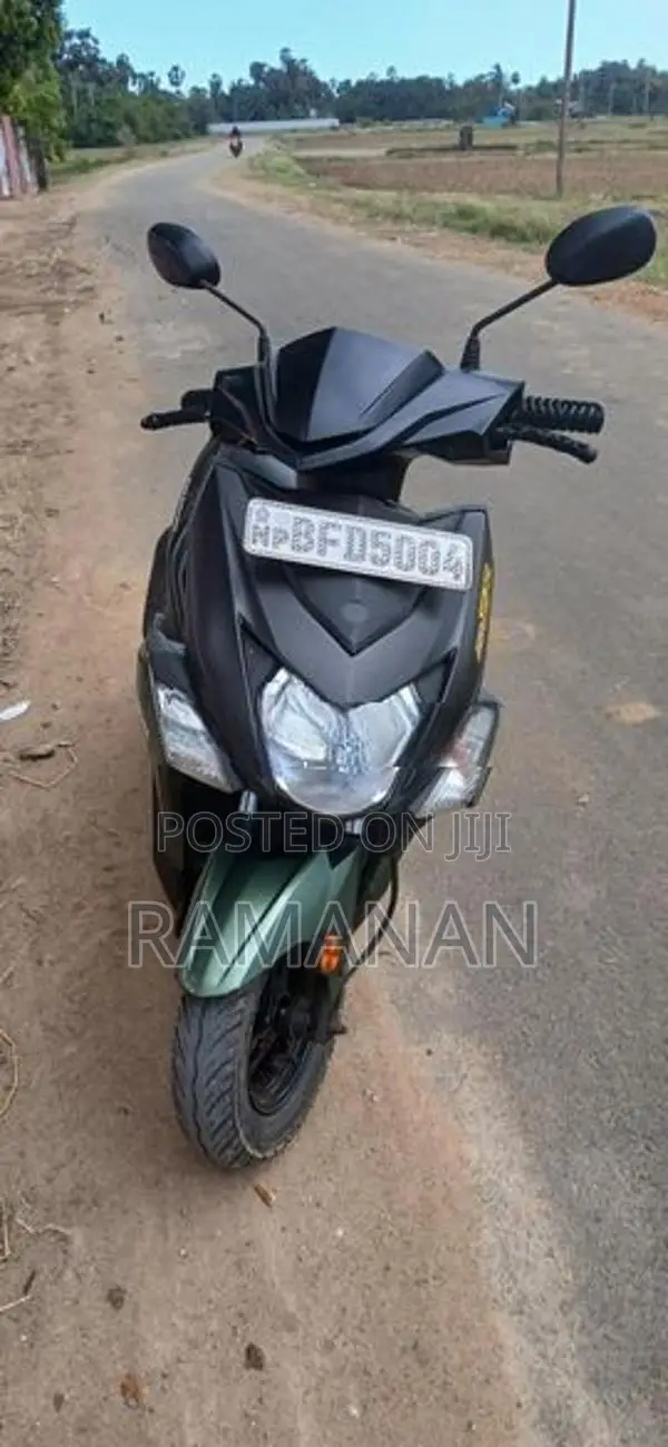 Yamaha RayZR 2017