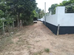 29 Perches in Millaniya Junction (200 m to Junction)