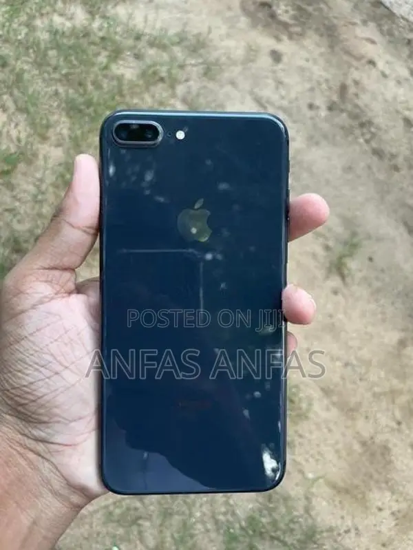 Apple iPhone 8 Plus (Used)