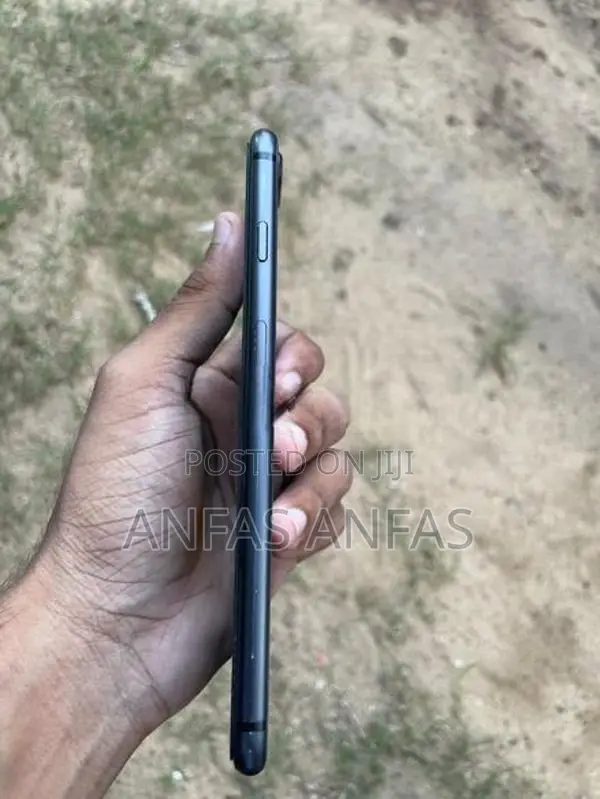 Apple iPhone 8 Plus (Used)