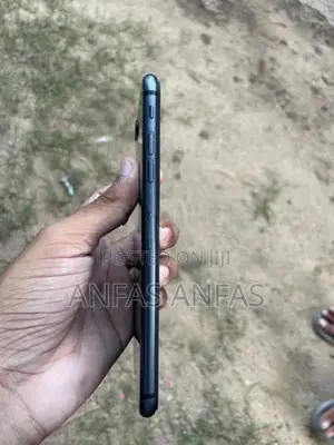 Apple iPhone 8 Plus (Used)
