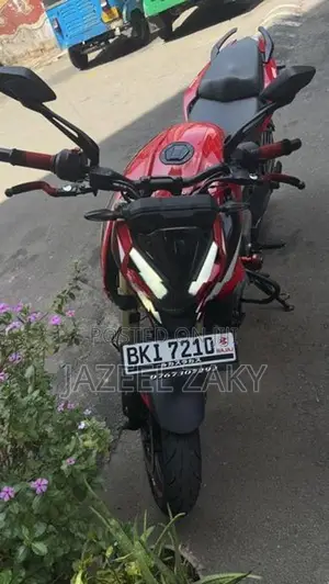 Bajaj NS 400Z 2025
