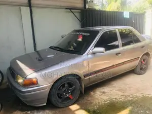 Mazda Familia 1989