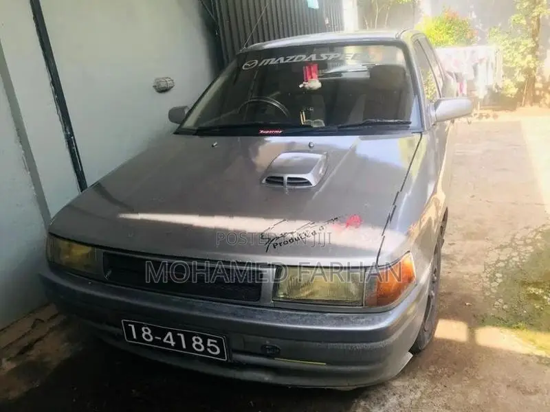 Mazda Familia 1989