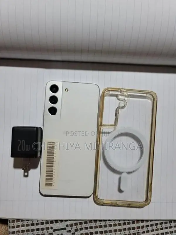 Samsung Galaxy S22 5G (Used)